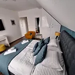 Apartment Happy